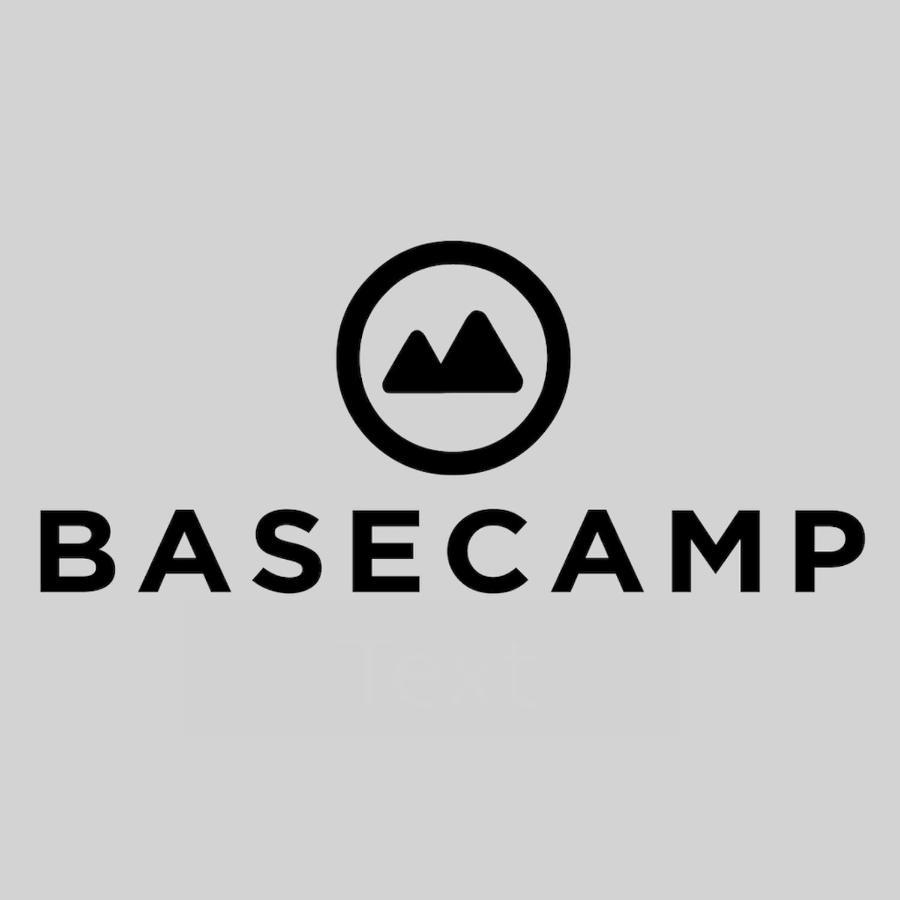 The Base Camp Βίλα Σποκάν Εξωτερικό φωτογραφία